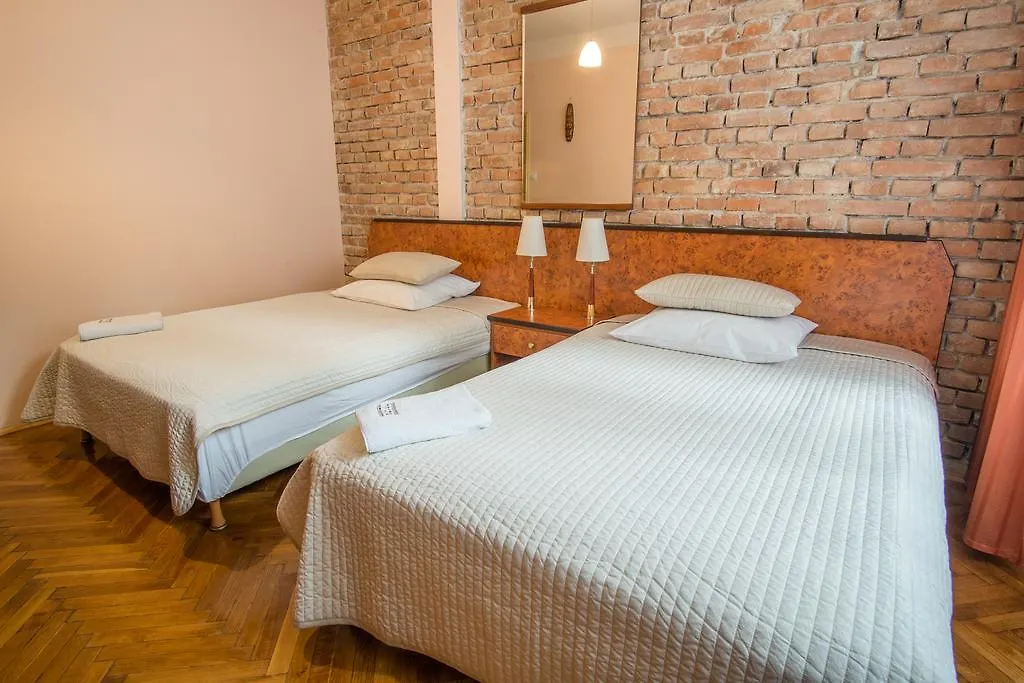 Finger Guest Rooms Cracovia Polonia
